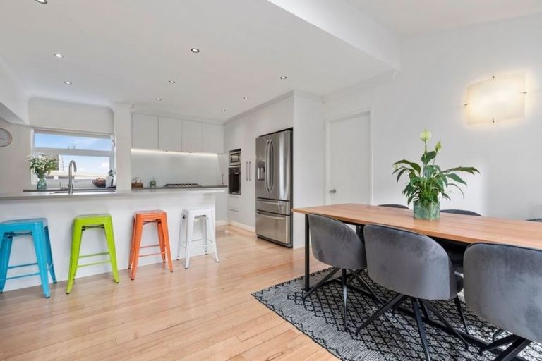 Photo of property in 1/2a Stredwick Drive, Torbay, Auckland, 0630