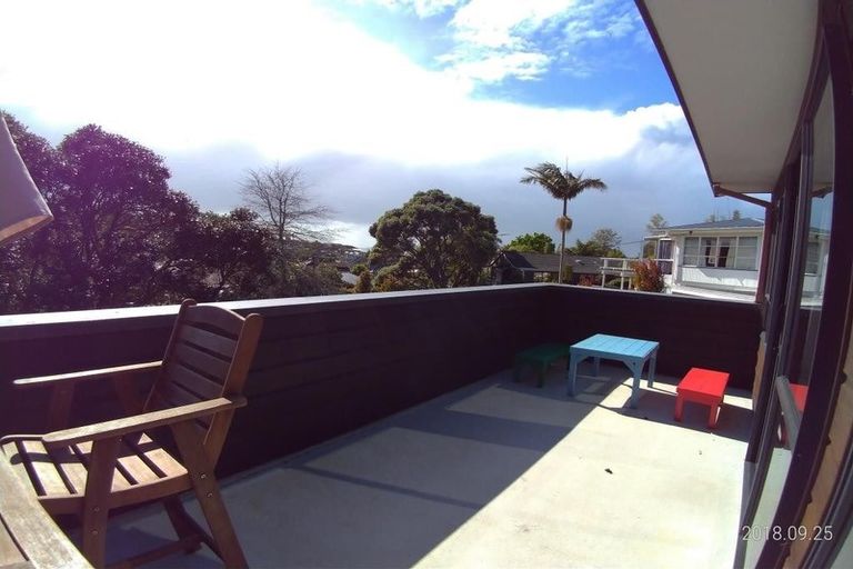 Photo of property in 1/22 Penzance Road, Mairangi Bay, Auckland, 0630