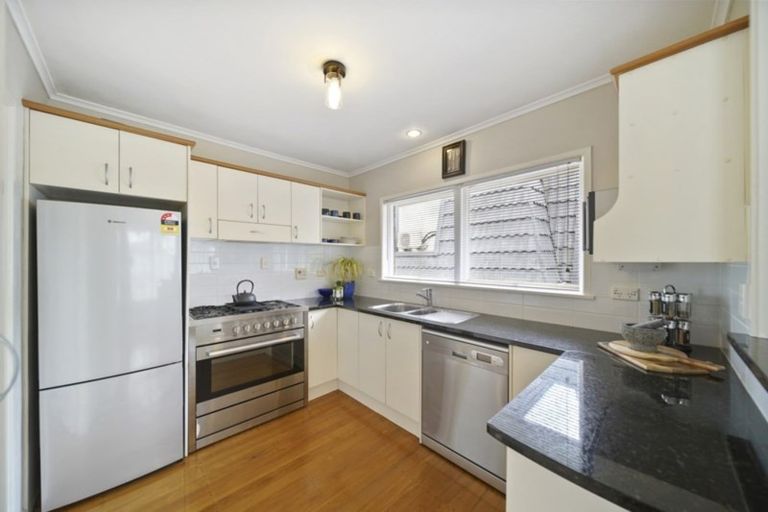 Photo of property in 180 Fisher Parade, Farm Cove, Auckland, 2012
