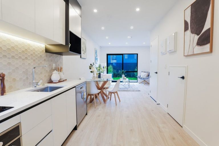 Photo of property in 50 Kiato Lane, Flat Bush, Auckland, 2019