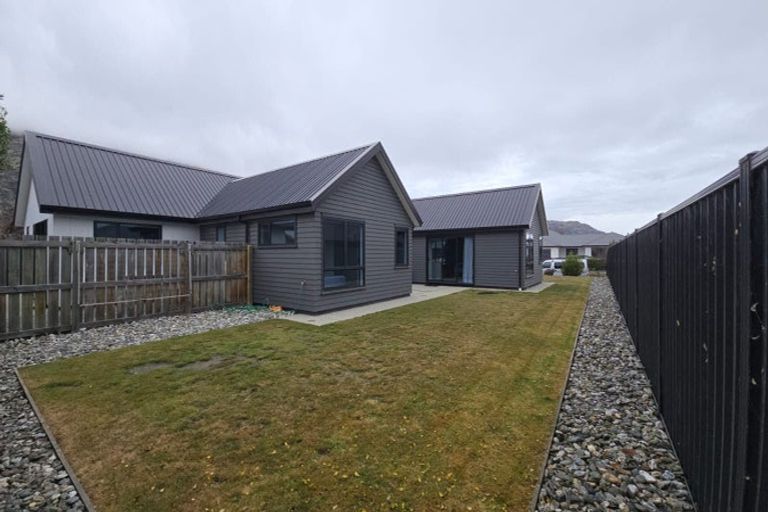 Photo of property in 8 Cumberland Road, Lower Shotover, Queenstown, 9304