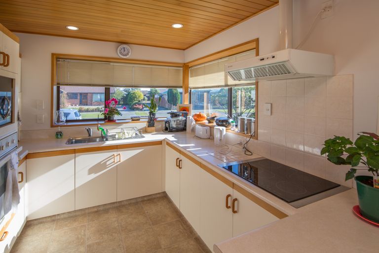 Photo of property in 7 Kintyre Drive, Broomfield, Christchurch, 8042