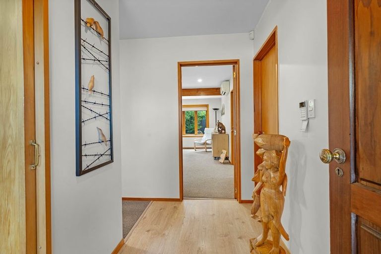 Photo of property in 33 Lancewood Drive, Halswell, Christchurch, 8025