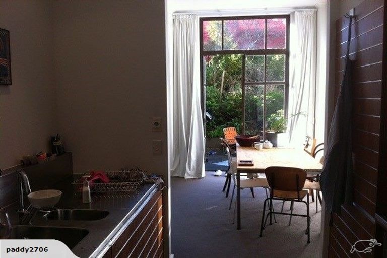 Photo of property in Augusta Apartments, 6/254 Willis Street, Te Aro, Wellington, 6011