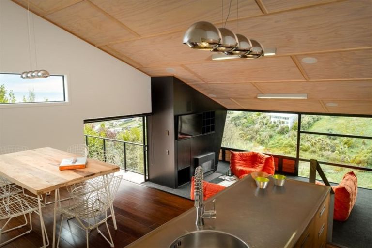 Photo of property in 6 Craigieburn Lane, Mount Pleasant, Christchurch, 8081