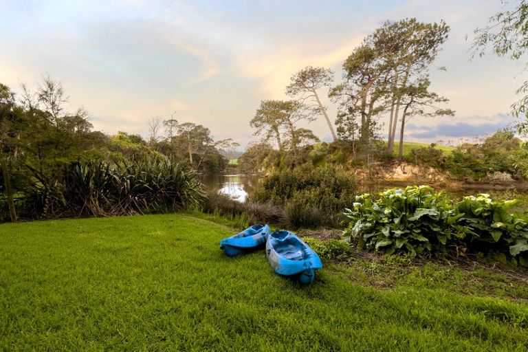 Photo of property in 1 Newton Road, Riverhead, 0820