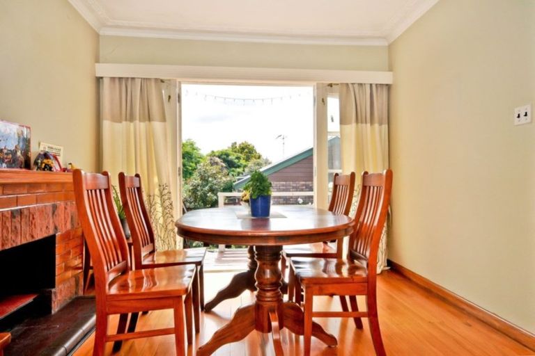 Photo of property in 281 Cambridge Road, Hillcrest, Hamilton, 3216