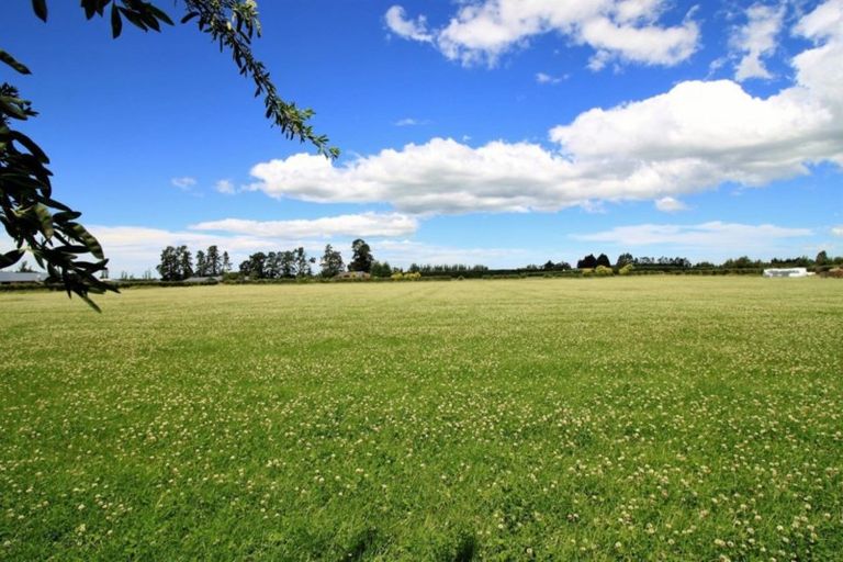 Photo of property in 17 Mulholland Drive, Darfield, 7571