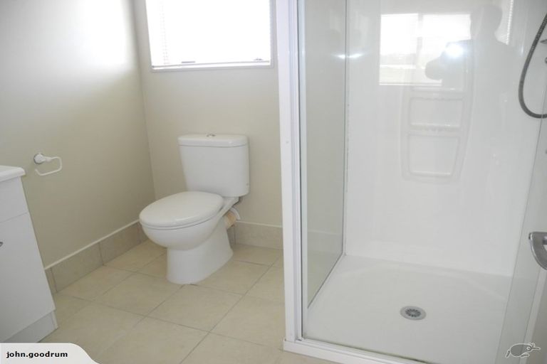 Photo of property in 24 Stranraer Crescent, Wattle Downs, Auckland, 2103