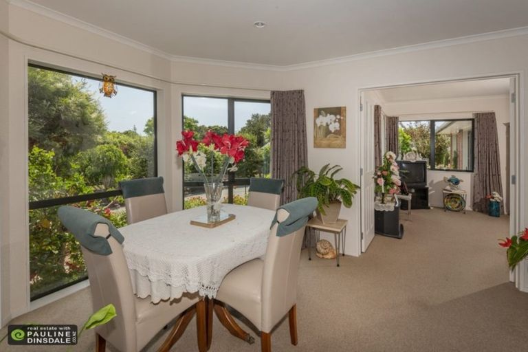 Photo of property in 12 Oakwood Rise, Ngararatunua, Whangarei, 0176