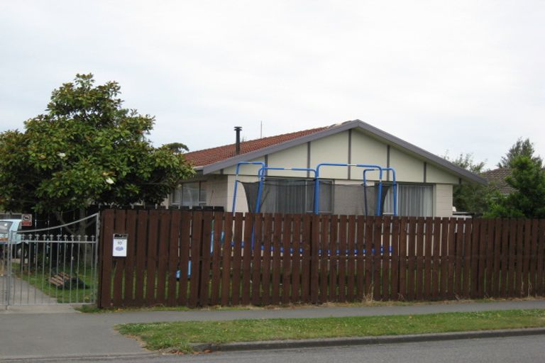 Photo of property in 10 Korora Street, Bromley, Christchurch, 8062