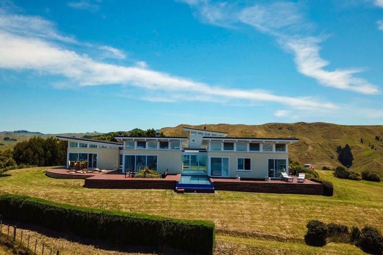 Photo of property in 65 Timoti Road, Waimarama, Havelock North, 4294