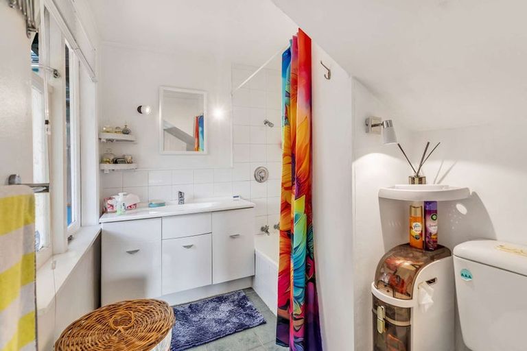 Photo of property in 13 Waimarie Avenue, Paraparaumu, 5032