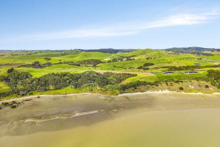 Photo of property in 53 Hinamoki Drive, Kaiwaka, 0573