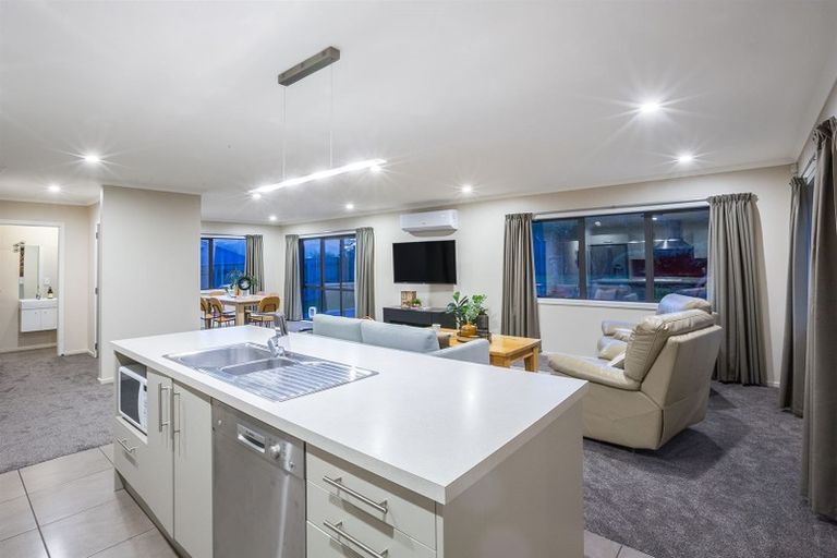 Photo of property in 78 Aotea Drive, Aotea, Porirua, 5024