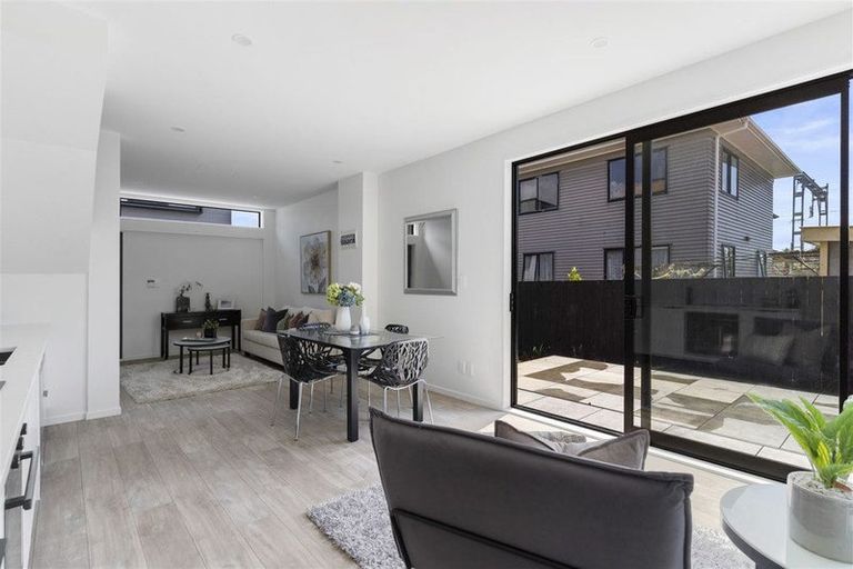 Photo of property in 40e Kenderdine Road, Papatoetoe, Auckland, 2025