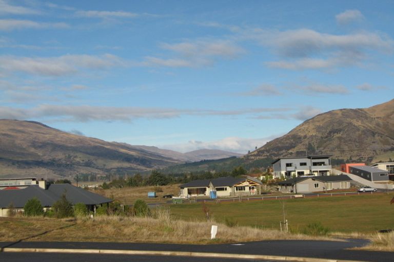 Photo of property in 8 Ansted Place, Wanaka, 9305