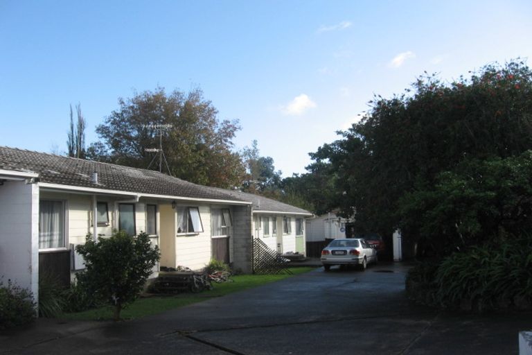 Photo of property in 2/63 Archmillen Avenue, Pakuranga Heights, Auckland, 2010