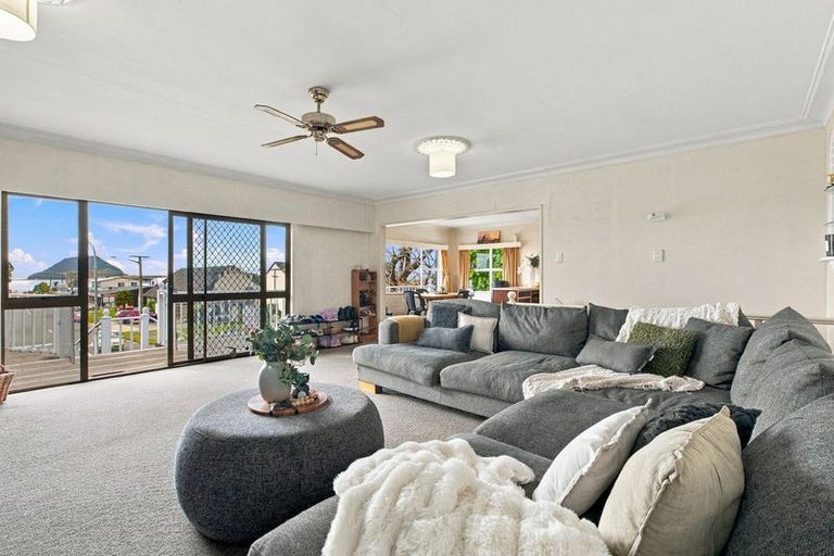 Photo of property in 41 Seaview Road, Otumoetai, Tauranga, 3110