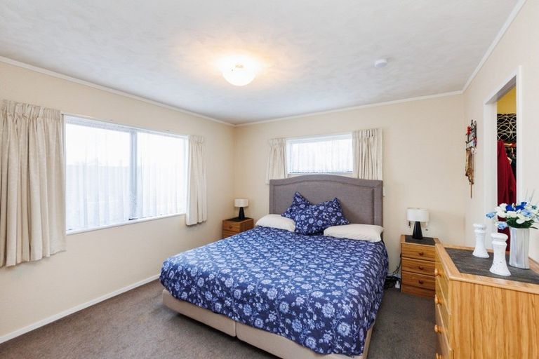 Photo of property in 10 Botanical Road, Takaro, Palmerston North, 4412