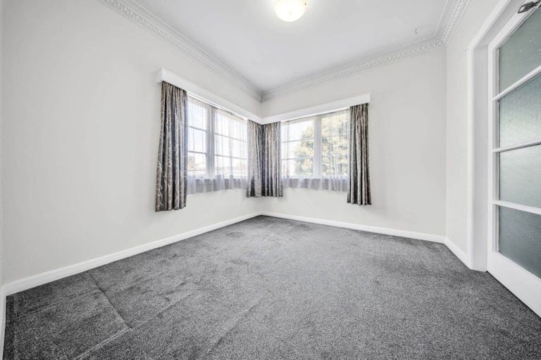 Photo of property in 2/14 Great South Road, Manurewa, Auckland, 2102