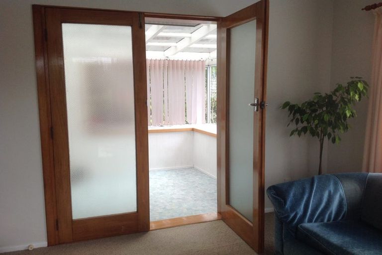 Photo of property in 33 Viewmont Drive, Harbour View, Lower Hutt, 5010