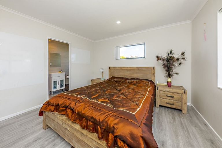 Photo of property in 12d Princess Street, Takanini, 2112