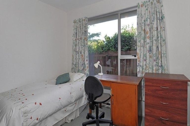 Photo of property in 1/34 Solway Avenue, Ilam, Christchurch, 8041