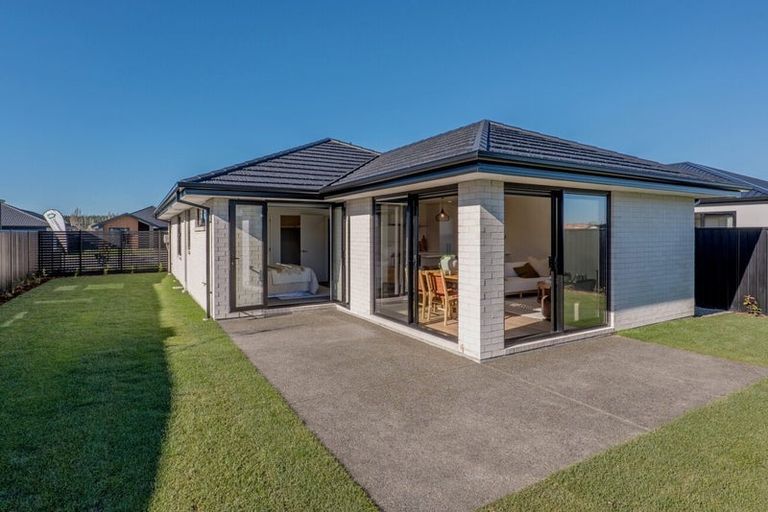 Photo of property in 13 Mcgarry Drive, Kaiapoi, 7630