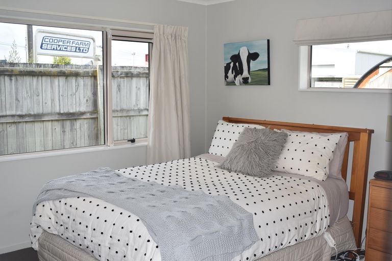 Photo of property in 35d William Wong Place, Carterton, 5713