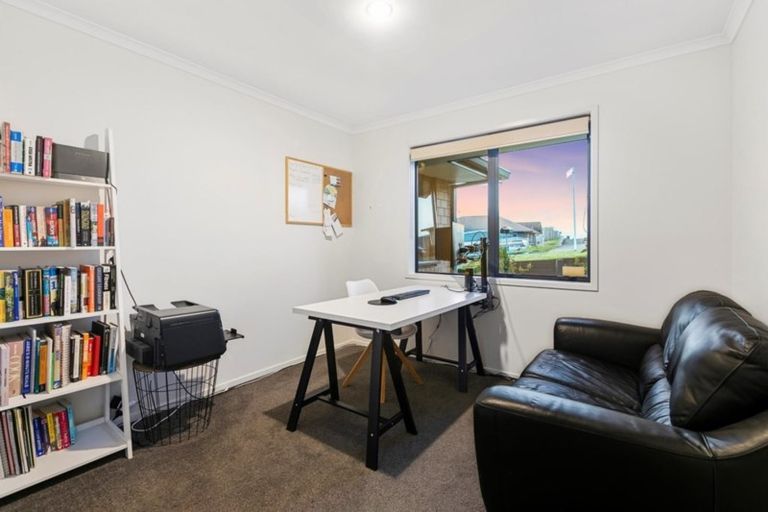 Photo of property in 92 Falcon Drive, Welcome Bay, Tauranga, 3112