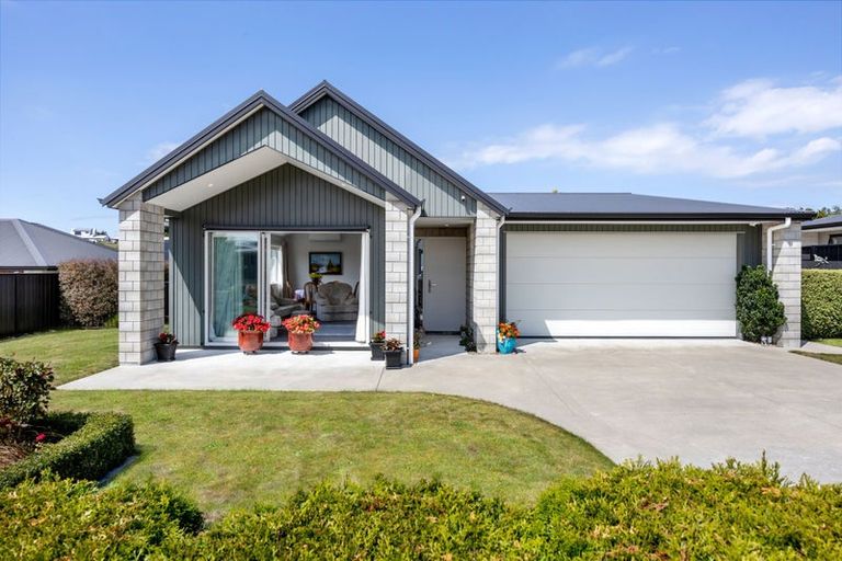 Photo of property in 46 Oak Ridge Drive, Te Awamutu, 3800