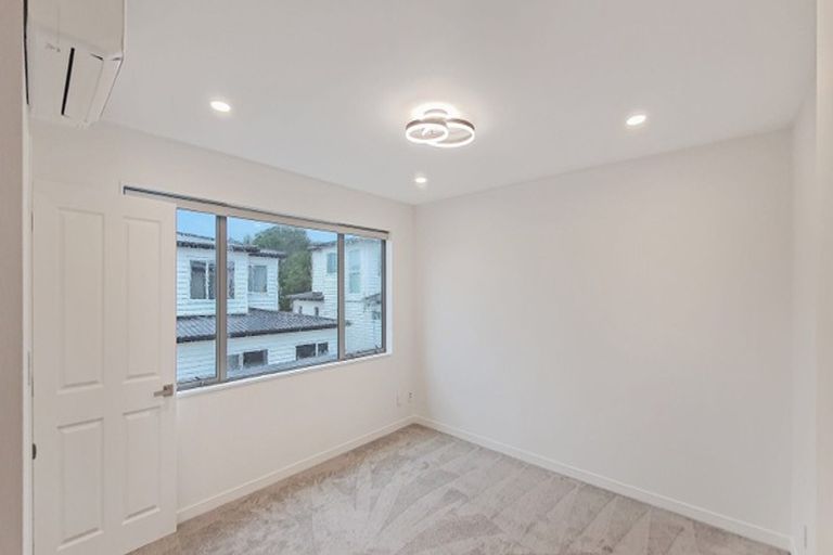 Photo of property in 61b Kervil Avenue, Te Atatu Peninsula, Auckland, 0610