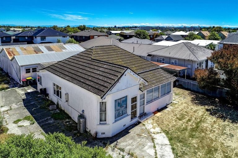 Photo of property in 25 Picton Avenue, Riccarton, Christchurch, 8011