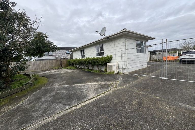 Photo of property in 166 Mahia Road, Wattle Downs, Auckland, 2103