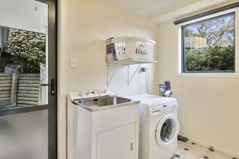 Photo of property in 6 Gowan Close, Shiel Hill, Dunedin, 9013