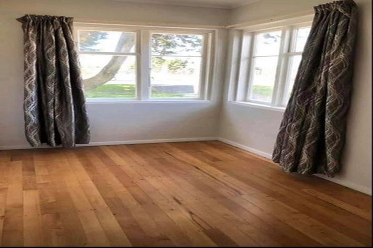 Photo of property in 1/27 Pakuranga Road, Pakuranga, Auckland, 2010