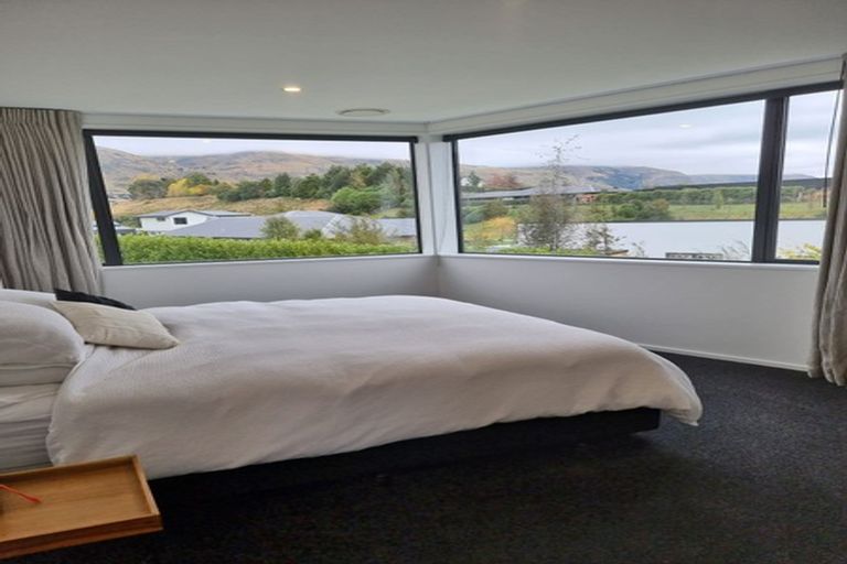 Photo of property in 38 Stackbrae Avenue, Wanaka, 9305