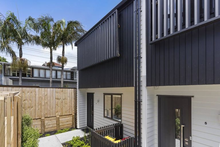 Photo of property in 4/56 Salisbury Road, Birkdale, Auckland, 0626