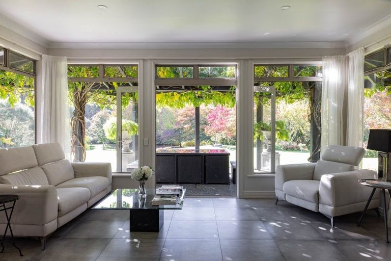 Photo of property in 274 Polson Hill Drive, Aokautere, Palmerston North, 4471