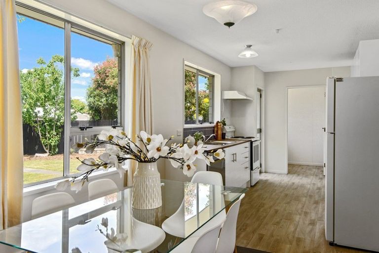 Photo of property in 29b Royal Park Drive, Parklands, Christchurch, 8083