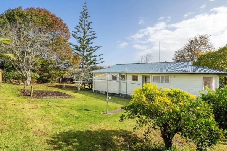 Photo of property in 5 Terra Nova Street, Glen Eden, Auckland, 0602