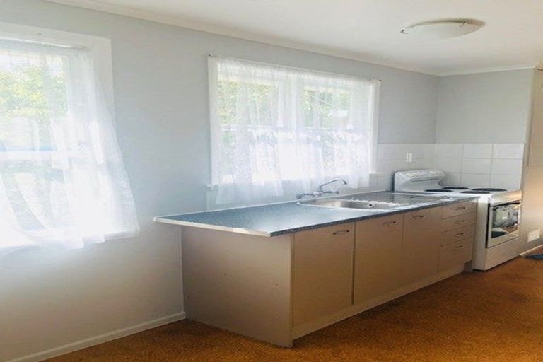 Photo of property in 23 Verbena Road, Birkdale, Auckland, 0626