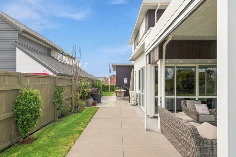 Photo of property in 14 Clifford Close, Leamington, Cambridge, 3432