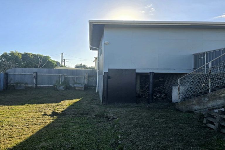 Photo of property in 86 Seabury Avenue, Foxton Beach, Foxton, 4815