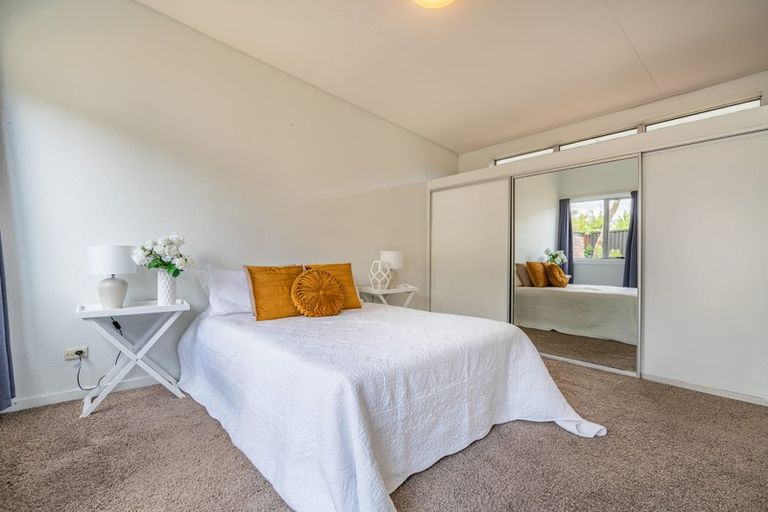 Photo of property in 1 Sunnyvale Lane, Green Island, Dunedin, 9018