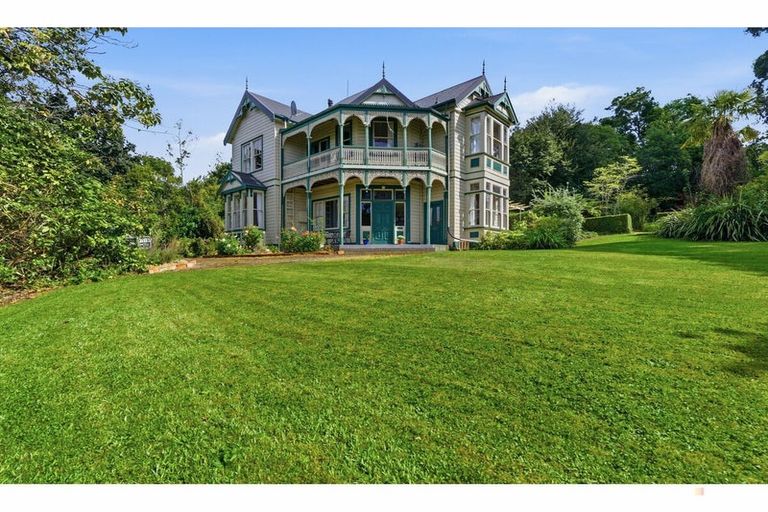 Photo of property in 35 Forest Road, Geraldine, 7930