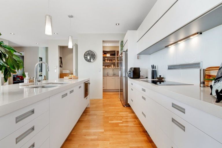 Photo of property in 39 Grand Drive, Orewa, 0931