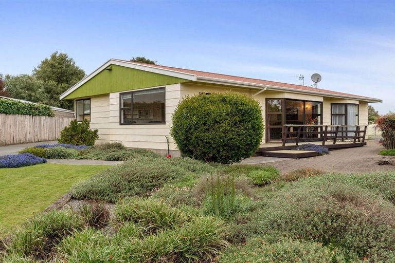 Photo of property in 14 Muir Avenue, Halswell, Christchurch, 8025