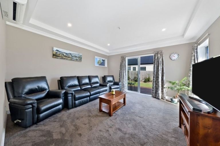 Photo of property in 14 Little Gem Road, Hornby, Christchurch, 8025